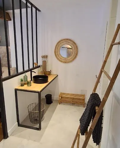 Les Chemins D'elika بيت ضيافة 3*